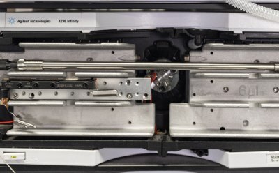 Supelco® analytical HPLC column installed onto an Agilent® 1290 U/HPLC instrument. Supelco® analytical HPLC column installed onto an Agilent® 1290 U/HPLC instrument showing how the column comfortably fits into the column oven.