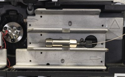 Stand-alone guard cartridge connected to inlet tubing. Stand-alone guard cartridge connected to inlet tubing. A second piece of tubing with a connecting nut is required to connect to the analytical column.