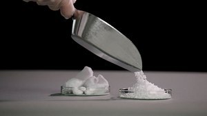 Póster de materias primas farmacéuticas granuladas