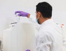 Milli-Q&#174; IX Pure Water System with E-POD&#174; Dispenser input: potable tap water, output: type 2 water (> 5&#160;M&#937;·cm), The most advanced pure water system for the production of Elix&#174; quality water at a flow rate of 10 L/h, with E-POD&#174; pure water dispenser.