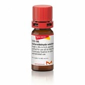 Glutaraldehyde solution Grade I, 8% in H2O, specially purified for use as an electron microscopy fixative or other sophisticated use